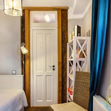 Neele Apartmán